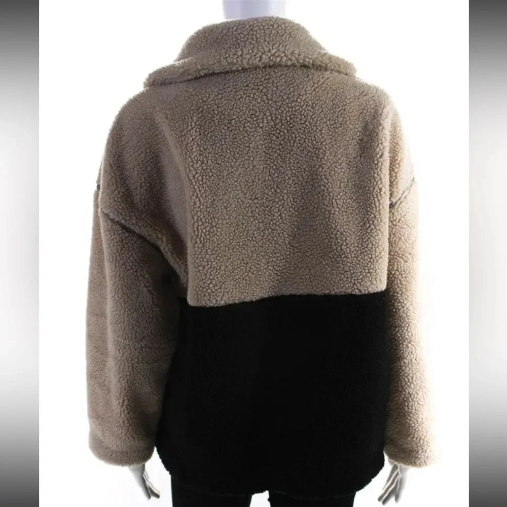 Something Navy Two-Tone Sherpa Pullover Jacket in Beige and Black - Picture 8 of 12